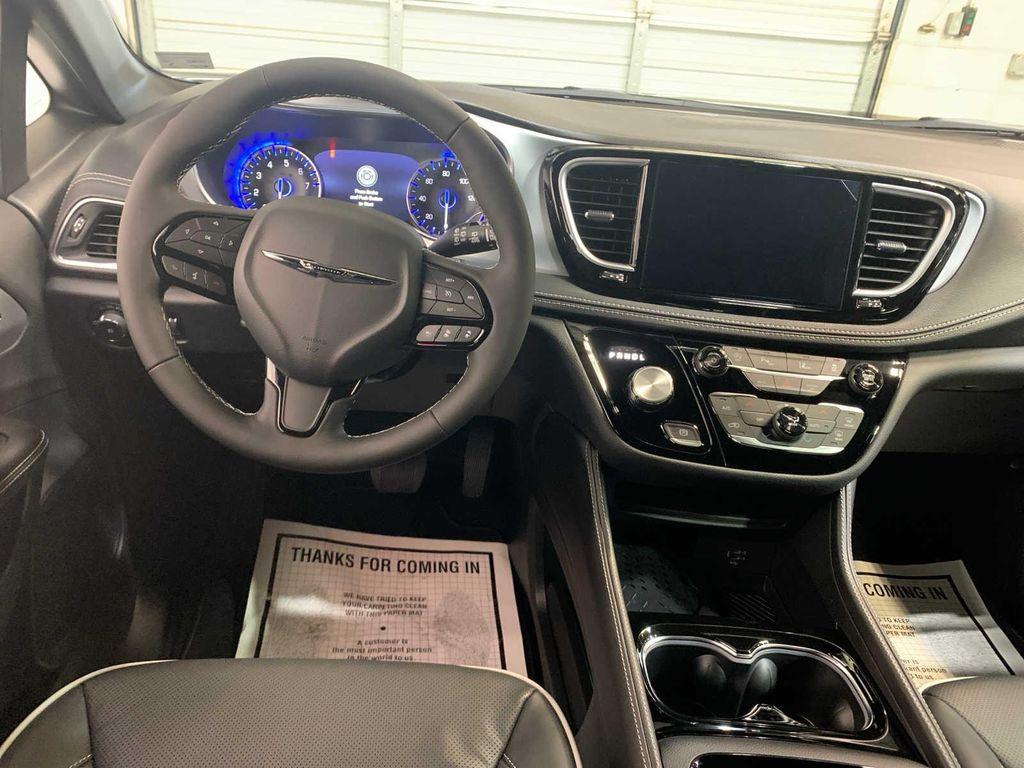new 2026 Chrysler Pacifica car, priced at $54,437