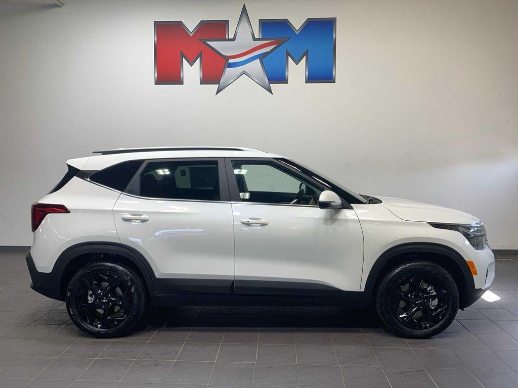 new 2026 Kia Seltos car, priced at $30,731