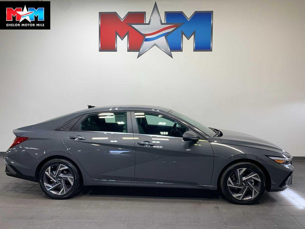 new 2026 Hyundai ELANTRA HEV car, priced at $30,892