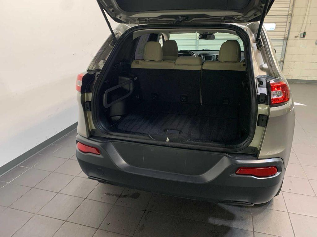 used 2017 Jeep Cherokee car, priced at $11,989