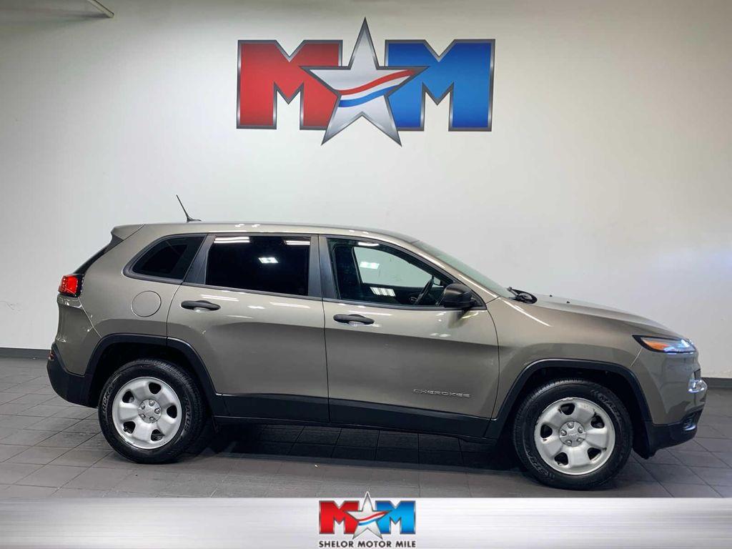 used 2017 Jeep Cherokee car, priced at $11,989