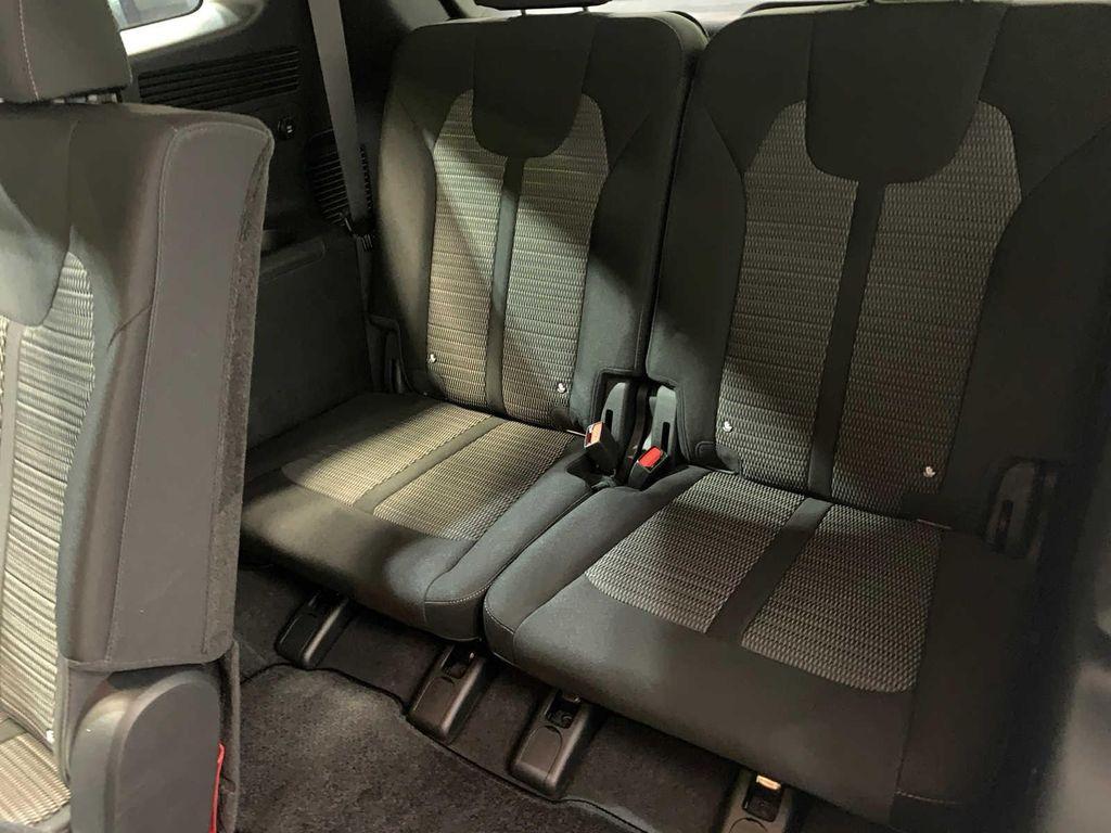 new 2026 Kia Sorento car, priced at $34,052