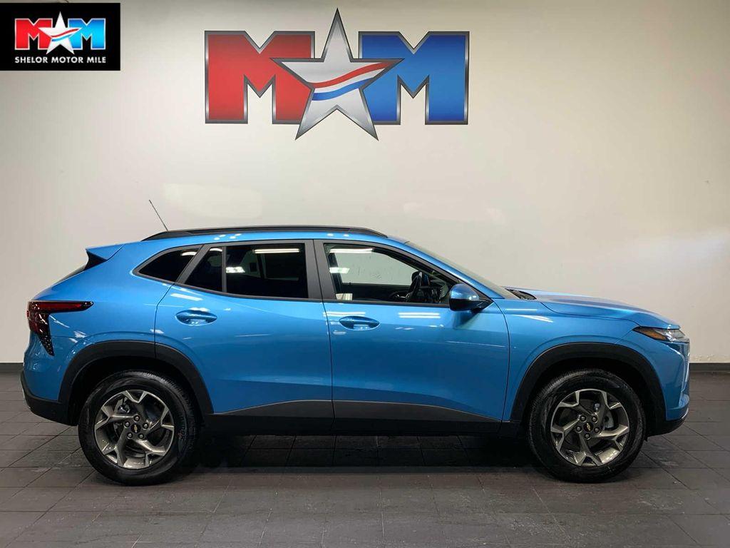 new 2026 Chevrolet Trax car, priced at $27,175