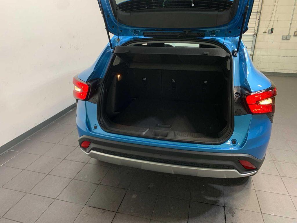 new 2026 Chevrolet Trax car, priced at $27,175