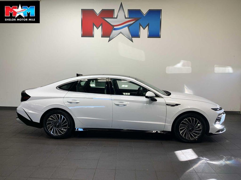 new 2026 Hyundai Sonata Hybrid car, priced at $39,262
