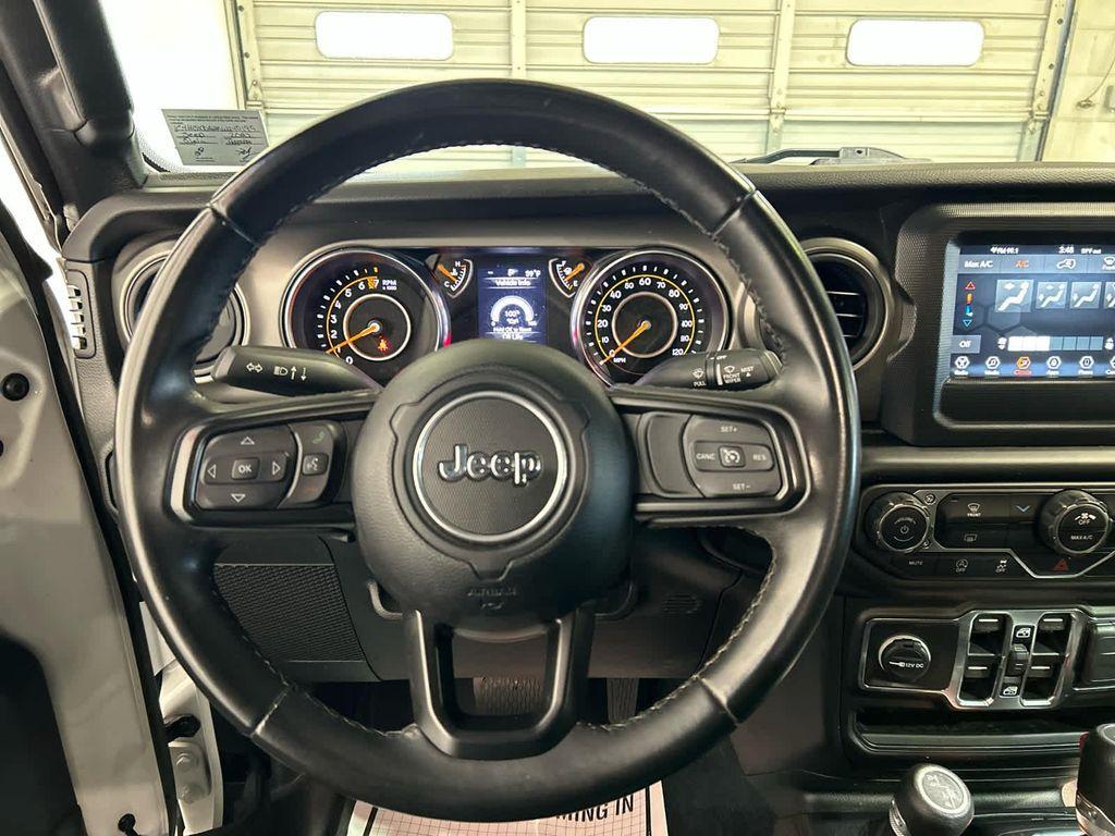 used 2022 Jeep Wrangler Unlimited car, priced at $27,684