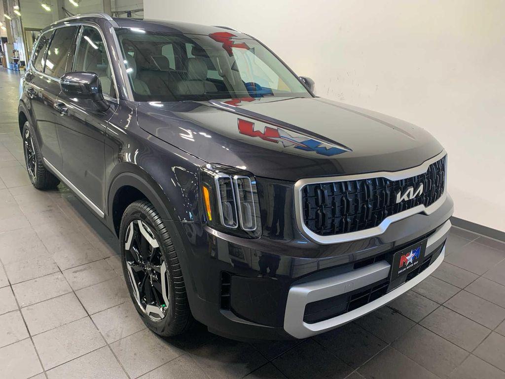 new 2025 Kia Telluride car, priced at $46,318