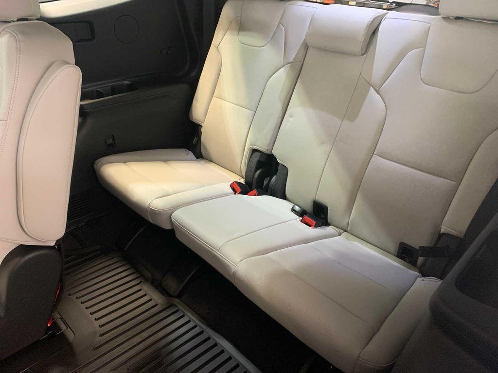 new 2025 Kia Telluride car, priced at $46,318