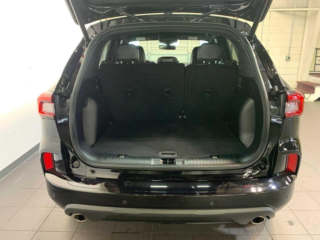 used 2023 Ford Escape car, priced at $28,948