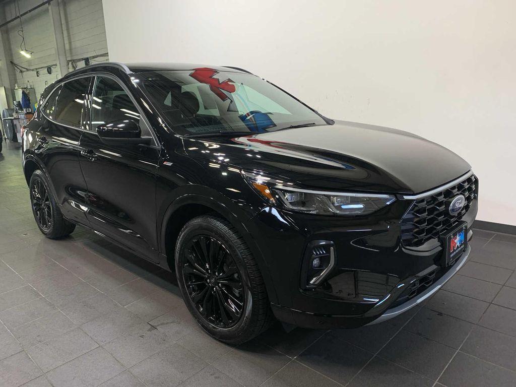 used 2023 Ford Escape car, priced at $28,948