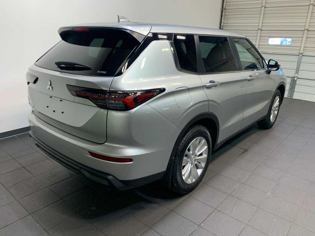 new 2026 Mitsubishi Outlander car, priced at $34,755