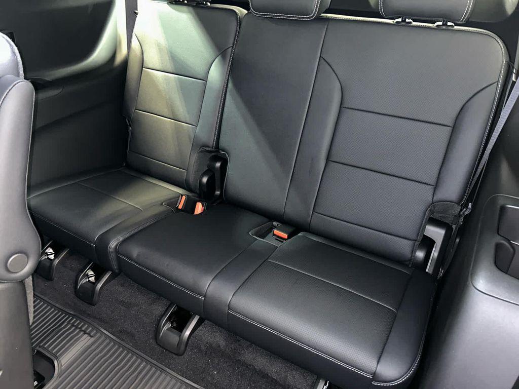 new 2026 Chevrolet Traverse car, priced at $45,298