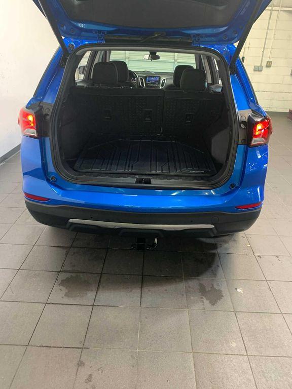 used 2024 Chevrolet Equinox car, priced at $25,989