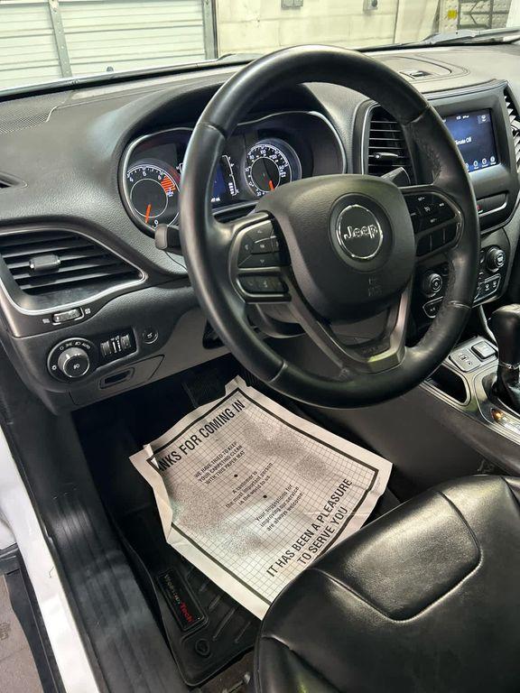 used 2019 Jeep Cherokee car, priced at $17,186