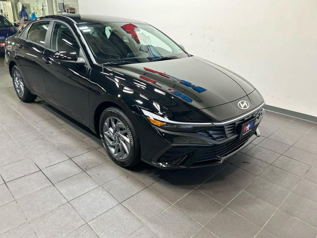 new 2026 Hyundai ELANTRA HEV car, priced at $26,194