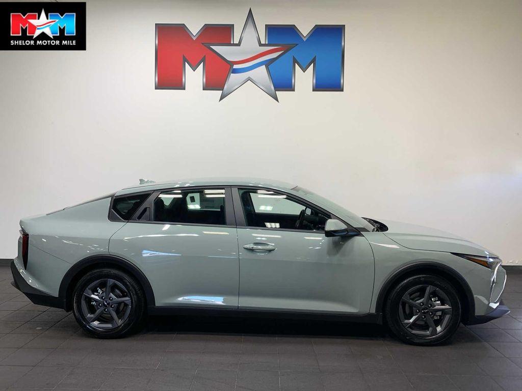 new 2025 Kia K4 car, priced at $23,974