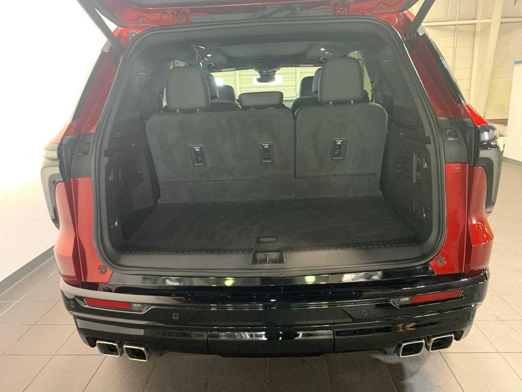 used 2024 Chevrolet Traverse car, priced at $48,548