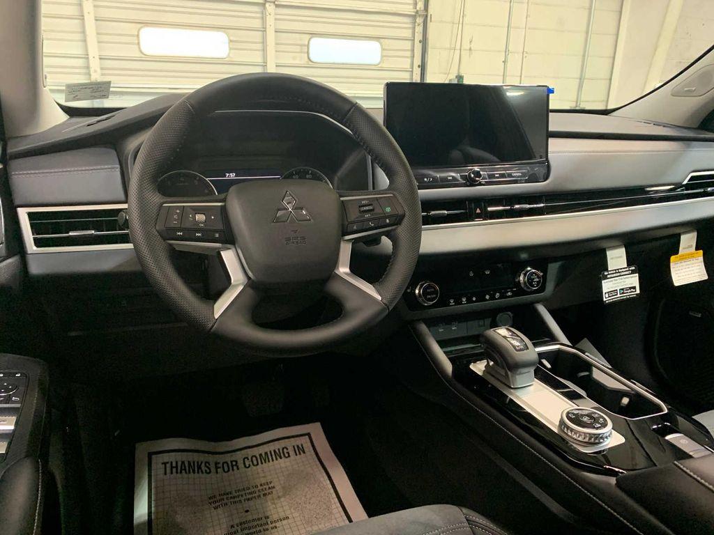 new 2026 Mitsubishi Outlander car, priced at $38,692