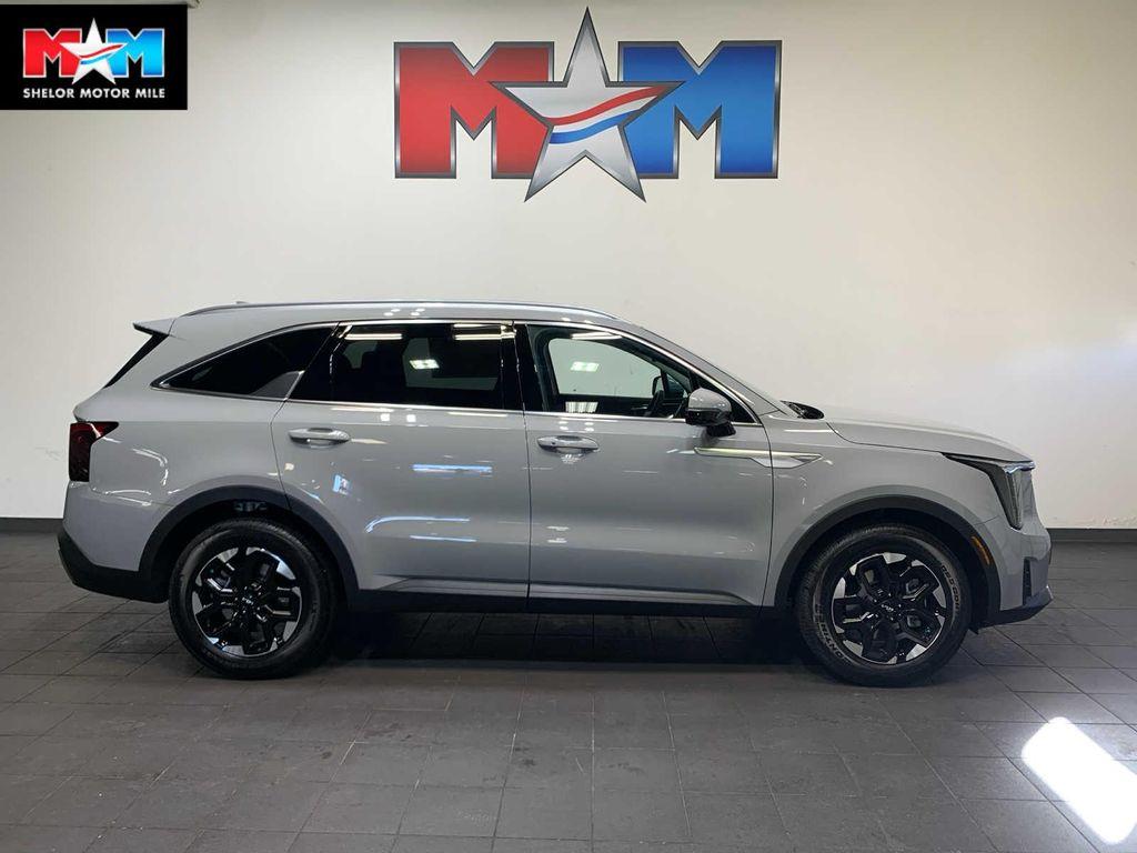 new 2026 Kia Sorento car, priced at $37,268