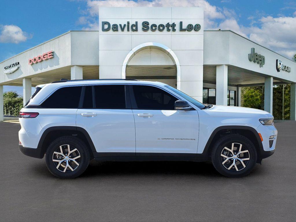 used 2022 Jeep Grand Cherokee car, priced at $25,990