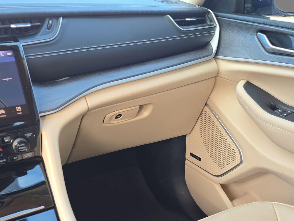 used 2022 Jeep Grand Cherokee car, priced at $25,990