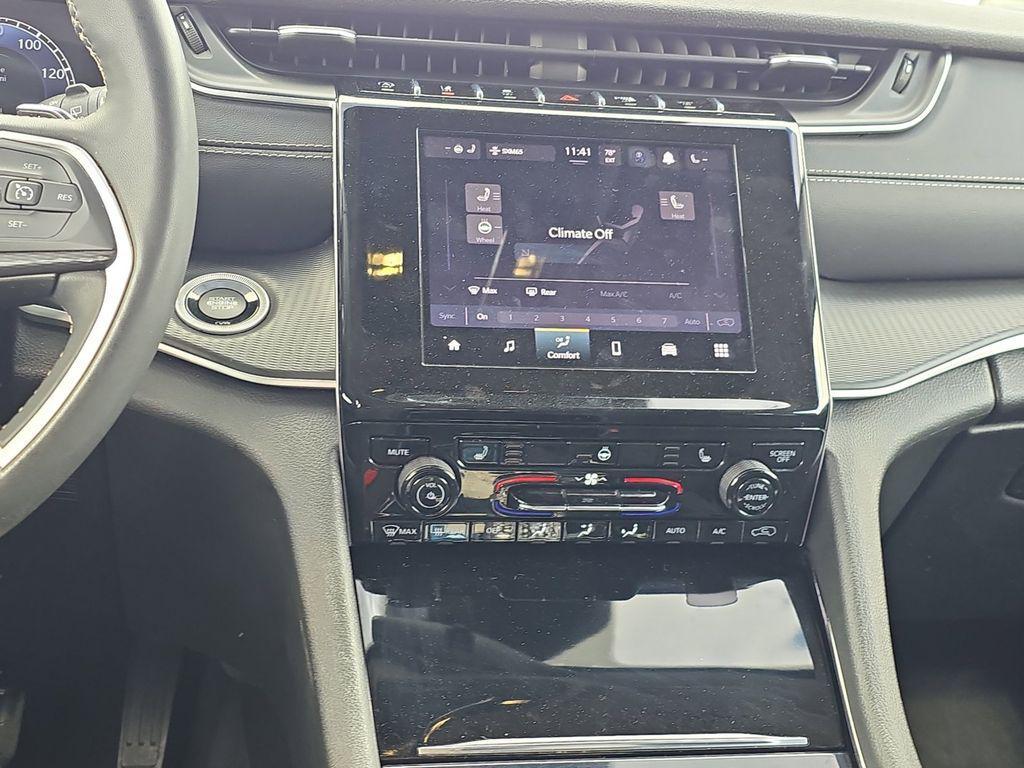 used 2023 Jeep Grand Cherokee car, priced at $27,500