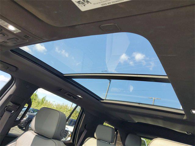 used 2022 GMC Yukon car, priced at $41,990