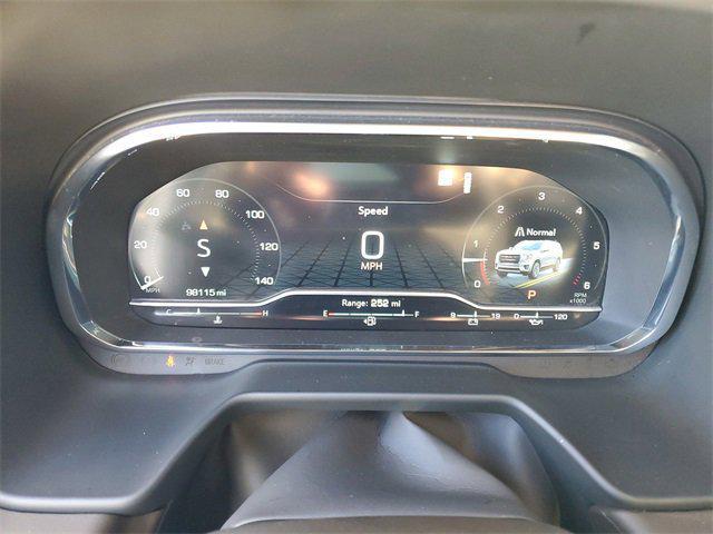 used 2022 GMC Yukon car, priced at $41,990