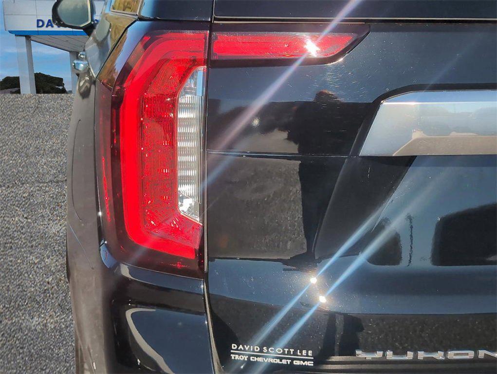 used 2024 GMC Yukon XL car, priced at $72,990