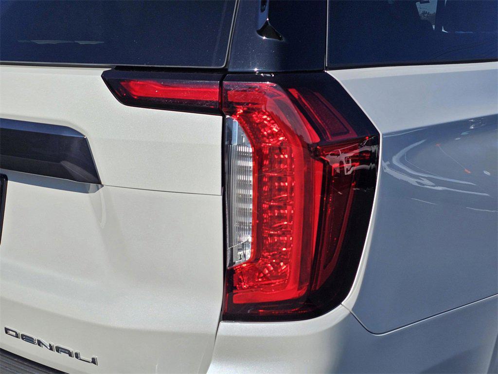 used 2023 GMC Yukon XL car, priced at $74,990