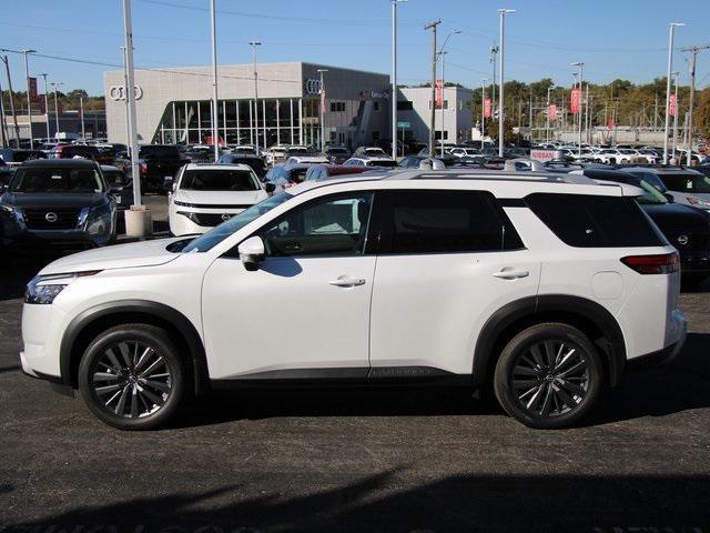 new 2025 Nissan Pathfinder car, priced at $42,750