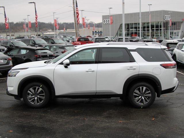 new 2025 Nissan Pathfinder car, priced at $39,217