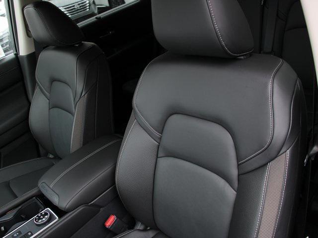 new 2025 Nissan Pathfinder car, priced at $39,217