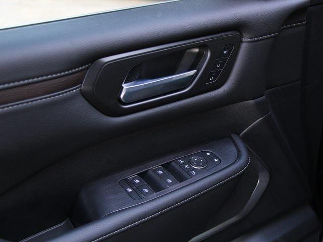 new 2025 Nissan Armada car, priced at $77,160