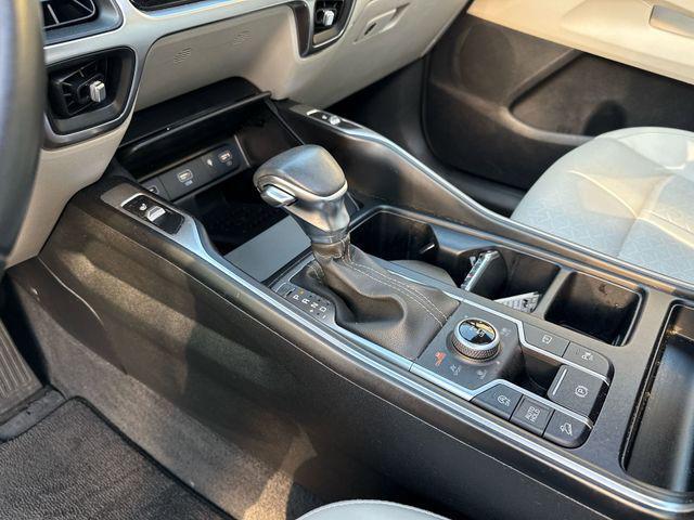 used 2022 Kia Sorento car, priced at $28,657