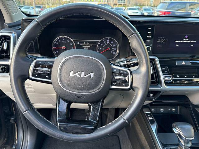 used 2022 Kia Sorento car, priced at $28,657
