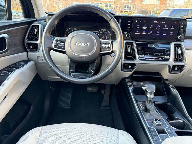 used 2022 Kia Sorento car, priced at $28,657