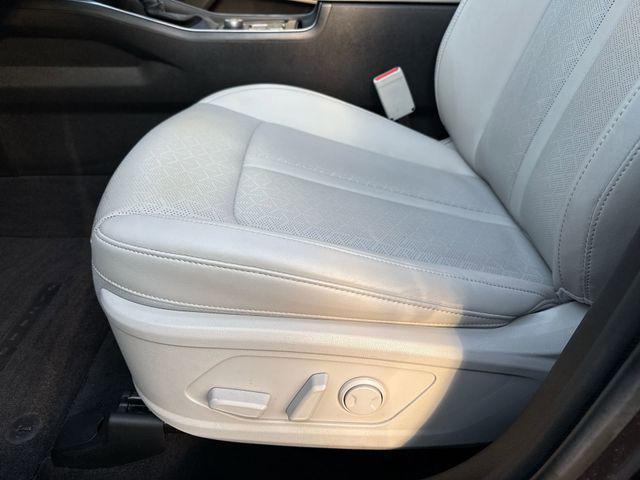 used 2022 Kia Sorento car, priced at $28,657