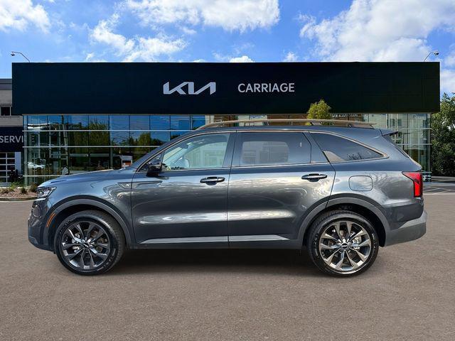 used 2022 Kia Sorento car, priced at $28,657