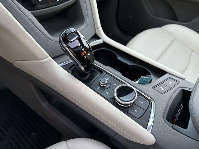 used 2022 Cadillac XT5 car, priced at $24,411