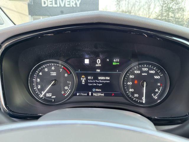 used 2022 Cadillac XT5 car, priced at $24,411