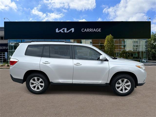 used 2012 Toyota Highlander car, priced at $12,368