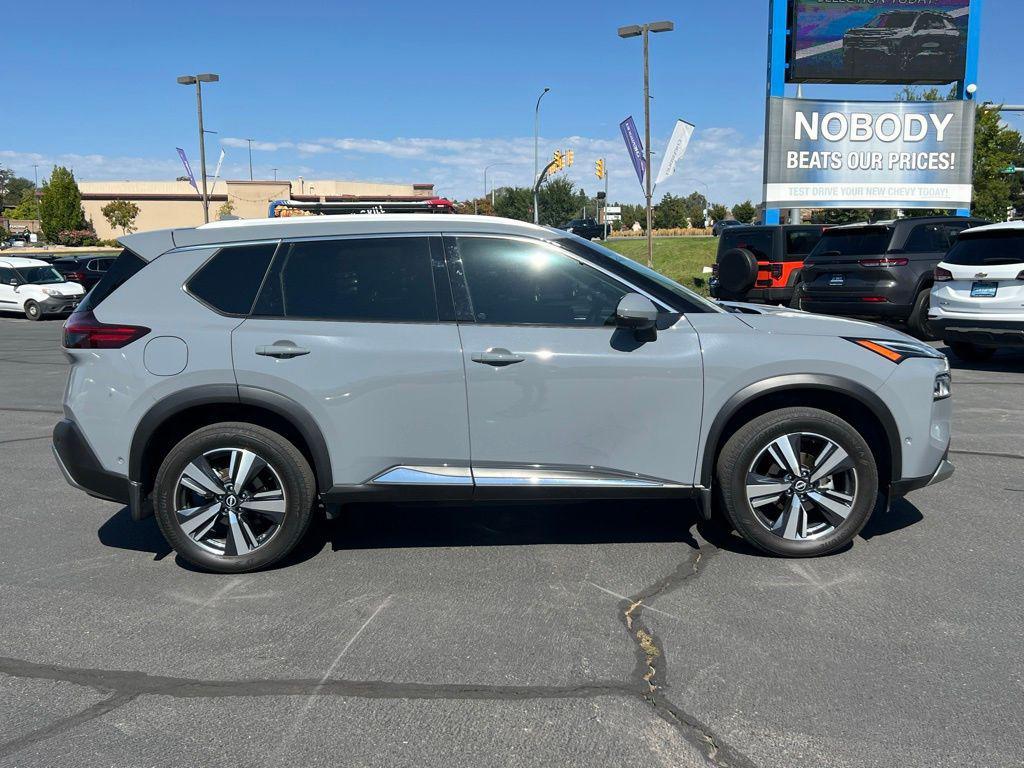 2023 Boulder Gray Pearl Nissan Rogue