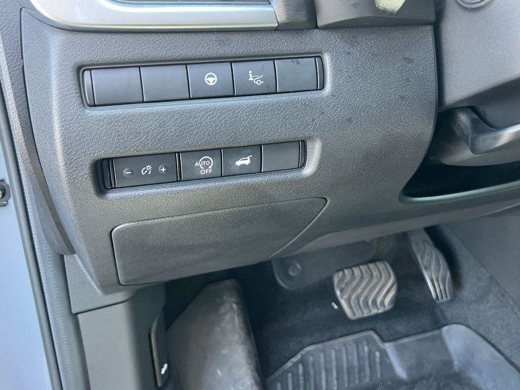 2023 Boulder Gray Pearl Nissan Rogue