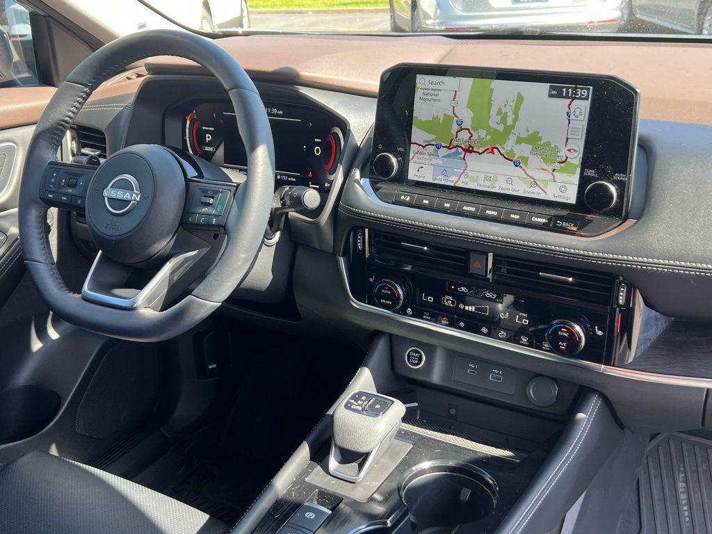 2023 Boulder Gray Pearl Nissan Rogue