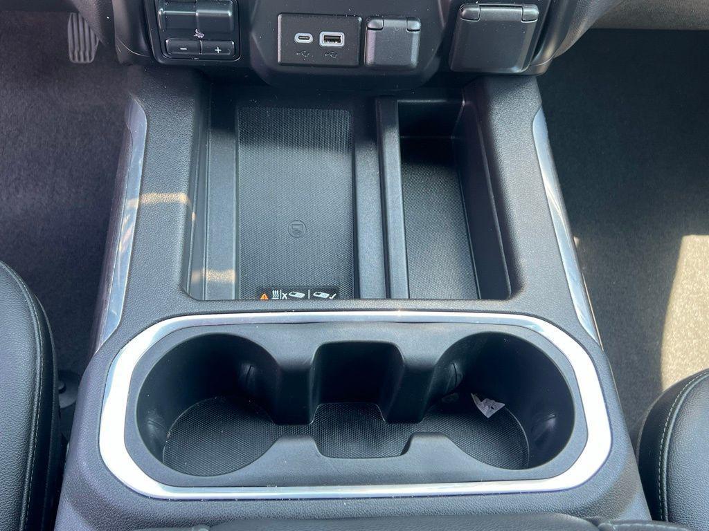 2022 Summit White Chevrolet Silverado 1500