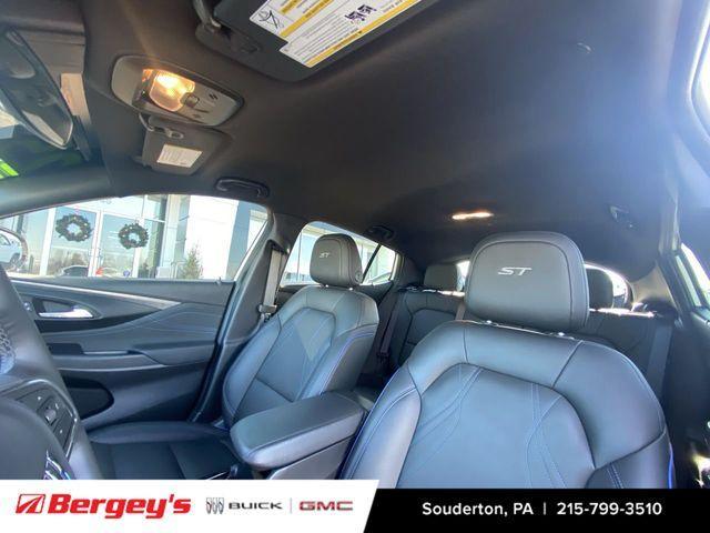 used 2025 Buick Envista car, priced at $25,295