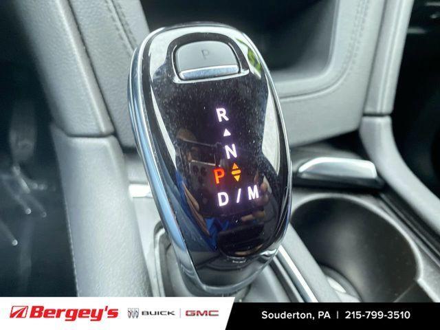 used 2025 Cadillac XT6 car, priced at $39,995