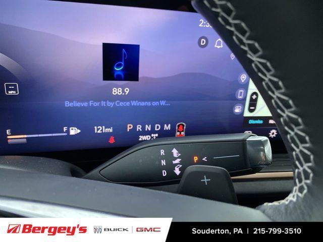 used 2025 Buick Envision car, priced at $30,995