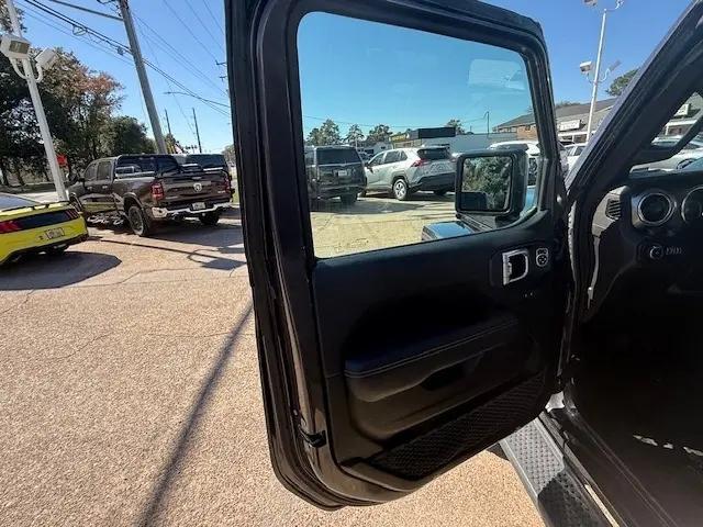 used 2019 Jeep Wrangler Unlimited car, priced at $26,999